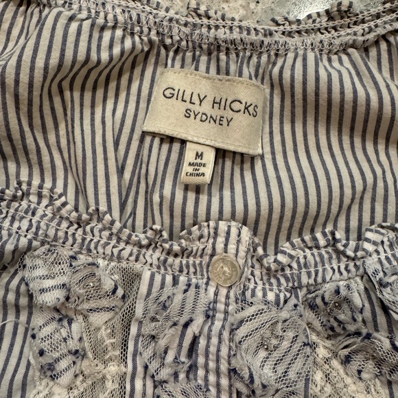 Medium Gilly Hicks Pinstripe Blouse with Lace Detail - Picture 3 of 3